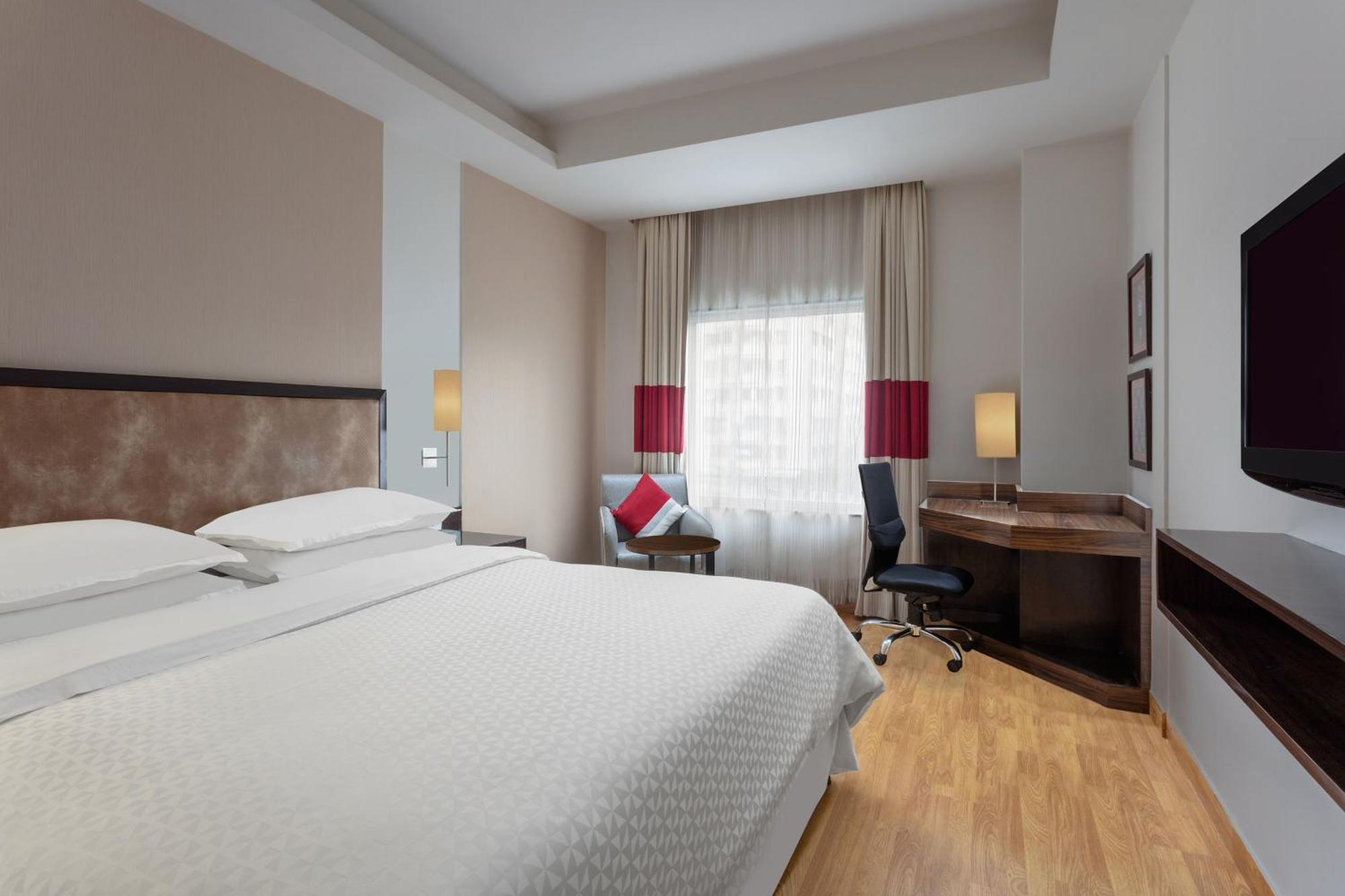 Four Points By Sheraton Vadodara Luaran gambar